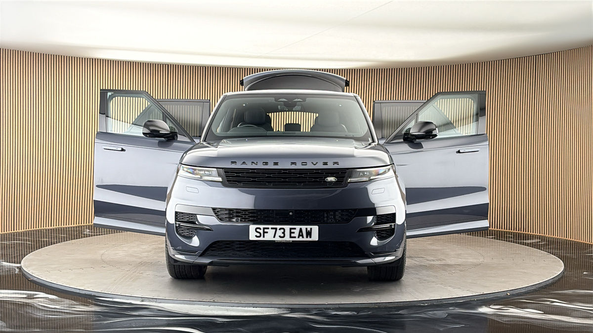 More views of Land Rover Range Rover Sport