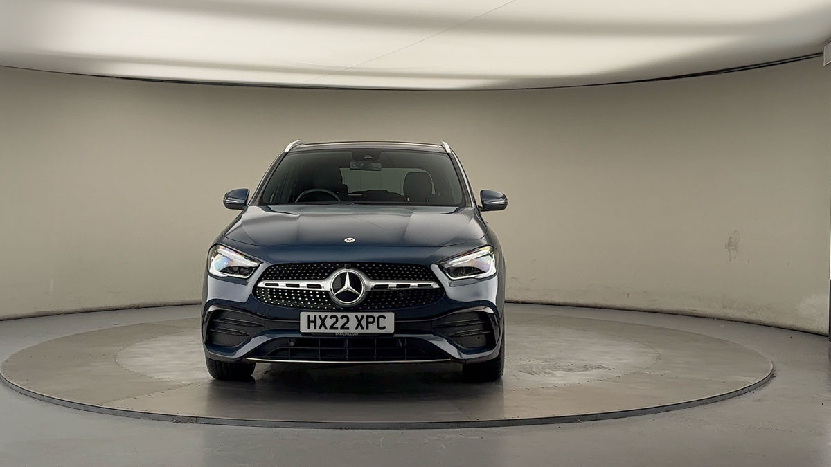 Mercedes-Benz GLA Image 3