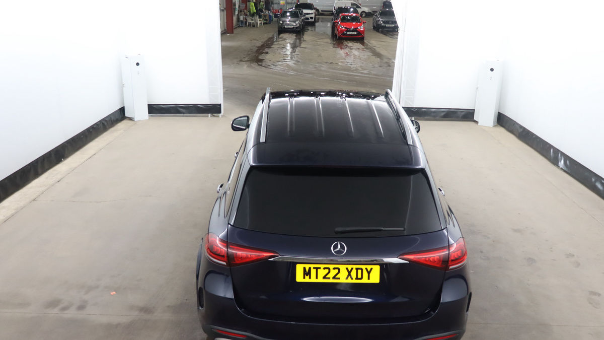 Mercedes-Benz GLE Image 8