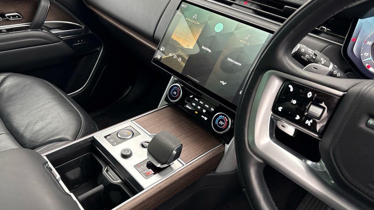 Land Rover Range Rover Image 18
