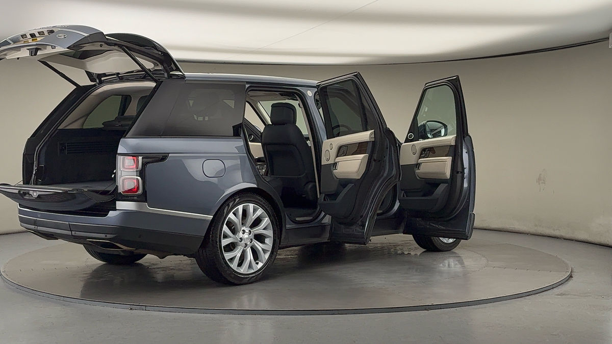 More views of Land Rover Range Rover