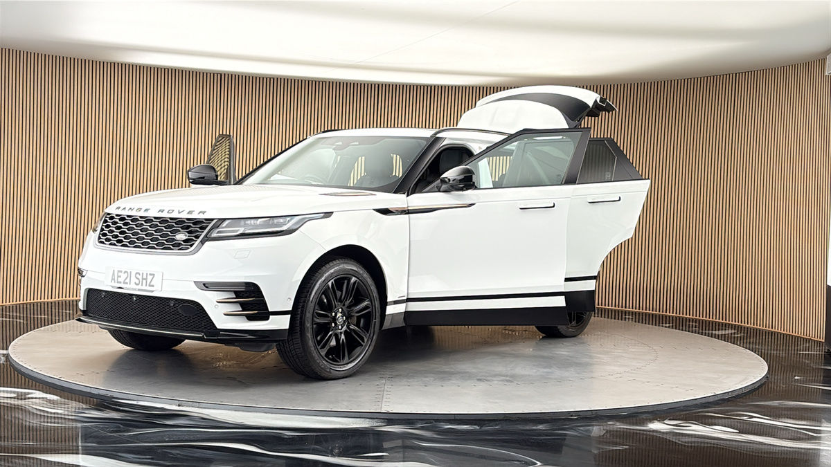 More views of Land Rover Range Rover Velar