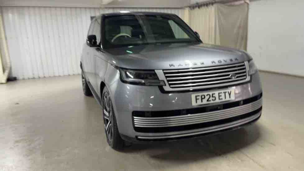 More views of Land Rover Range Rover