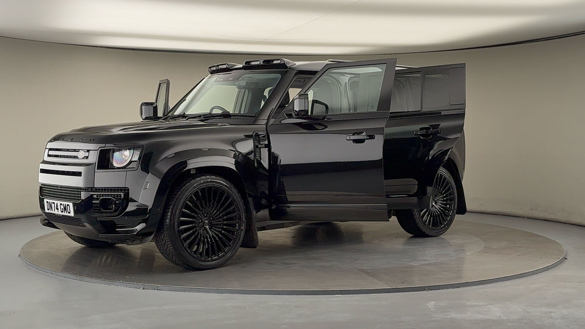 Land Rover Defender 110 Urban Image 28