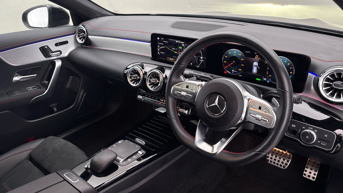 Mercedes-Benz CLA Image 5