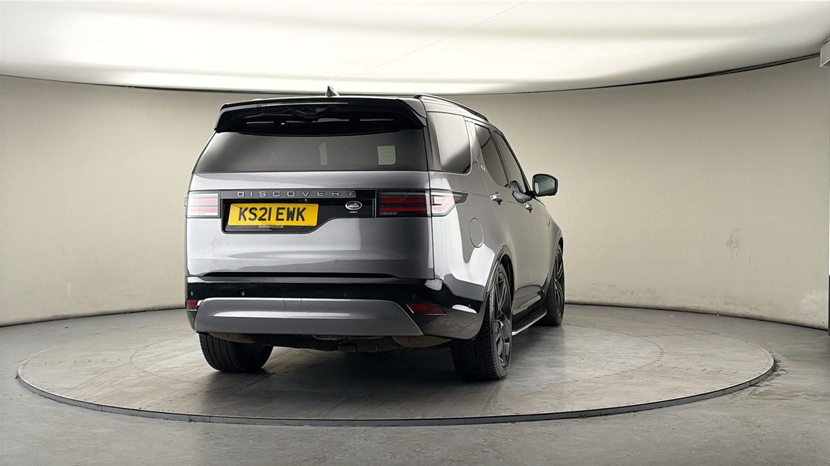 More views of Land Rover Discovery