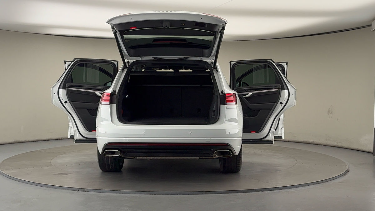 More views of Volkswagen Touareg