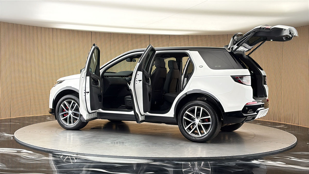 More views of Land Rover Discovery Sport