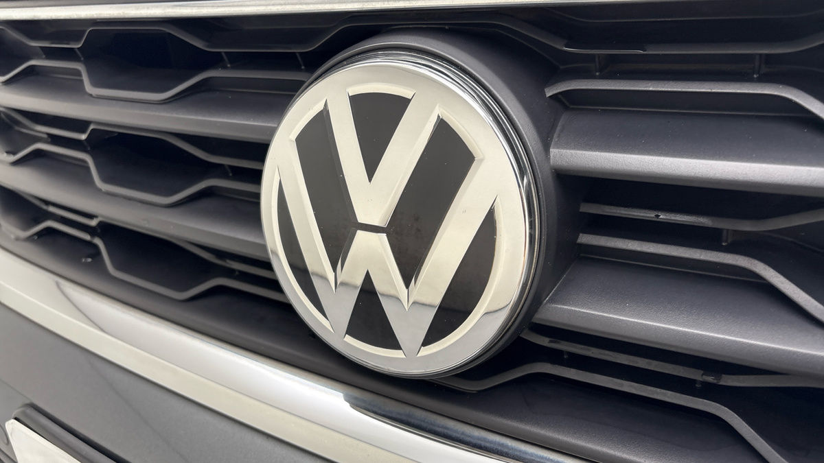 Volkswagen T-Roc Image 24