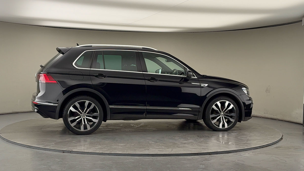 More views of Volkswagen Tiguan
