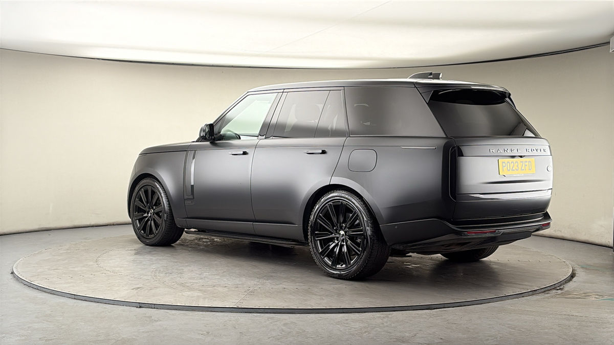 More views of Land Rover Range Rover