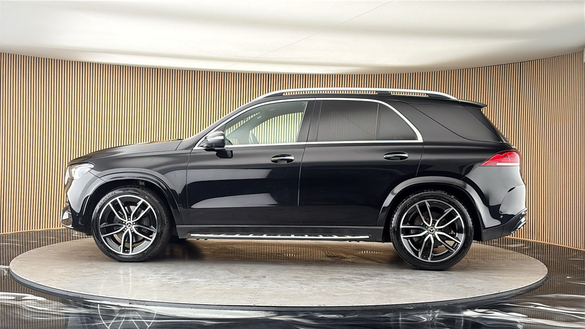 More views of Mercedes-Benz GLE