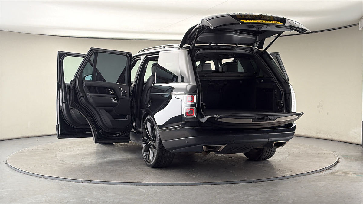 More views of Land Rover Range Rover