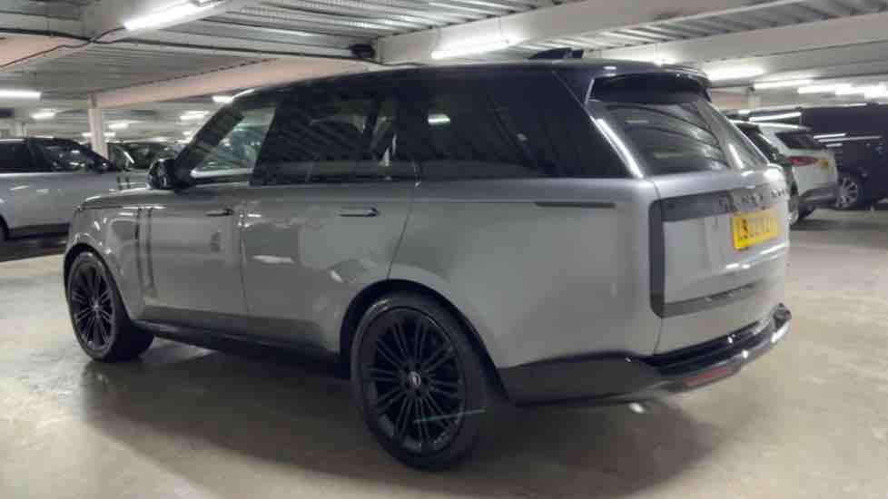 More views of Land Rover Range Rover