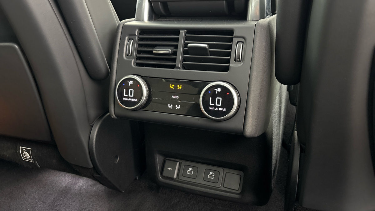 Land Rover Discovery Image 34
