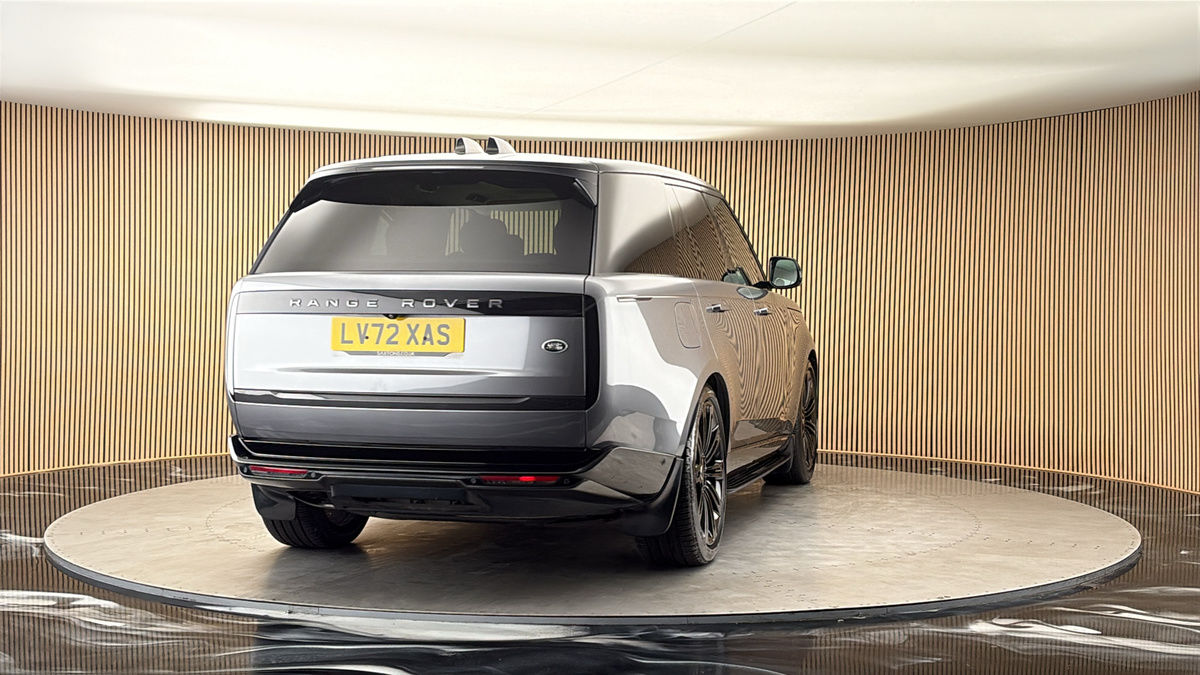 More views of Land Rover Range Rover