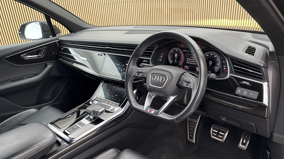 Audi Q7 Image 5