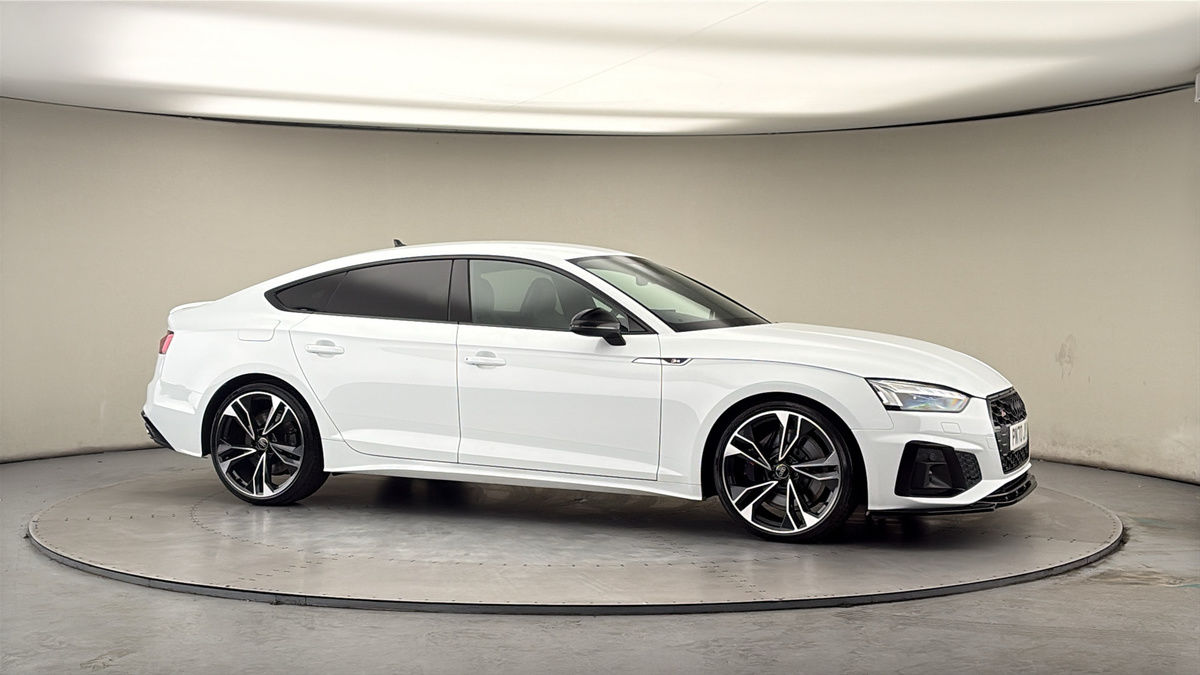 More views of Audi S5