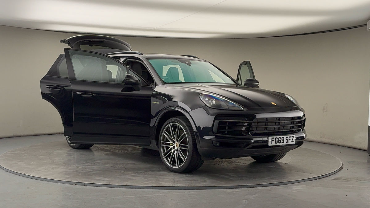 More views of Porsche Cayenne