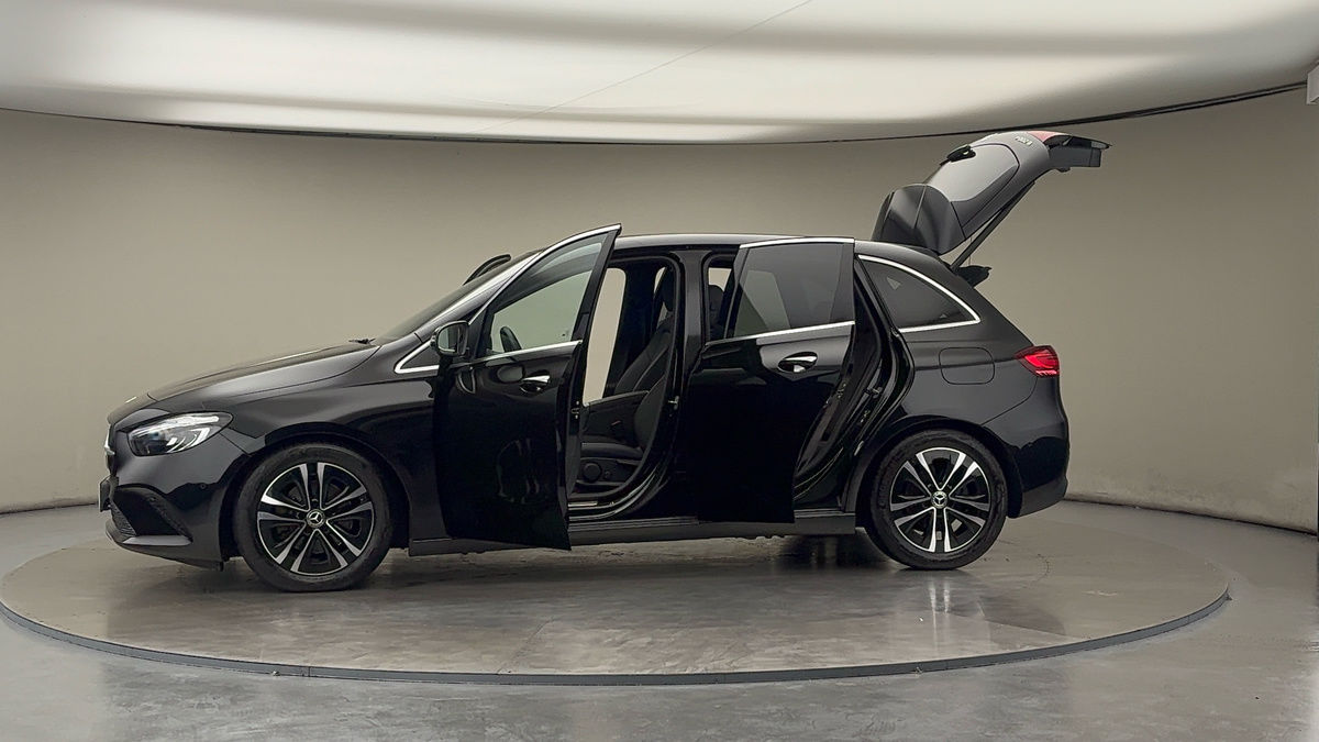 More views of Mercedes-Benz B Class