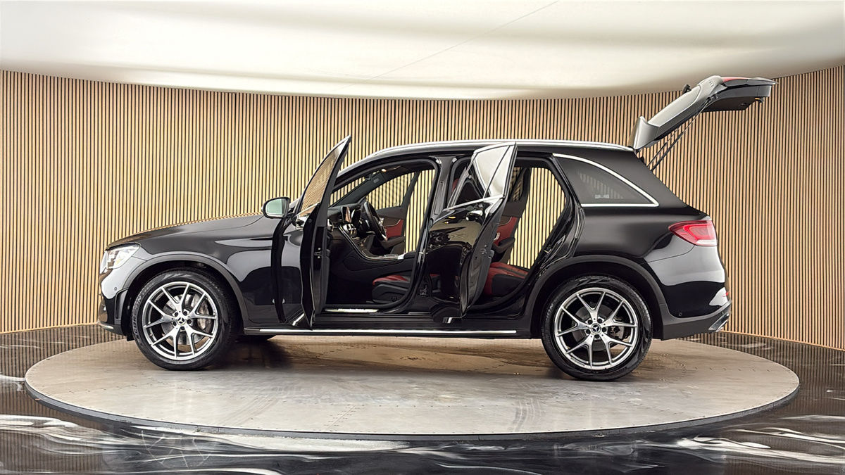 More views of Mercedes-Benz GLC