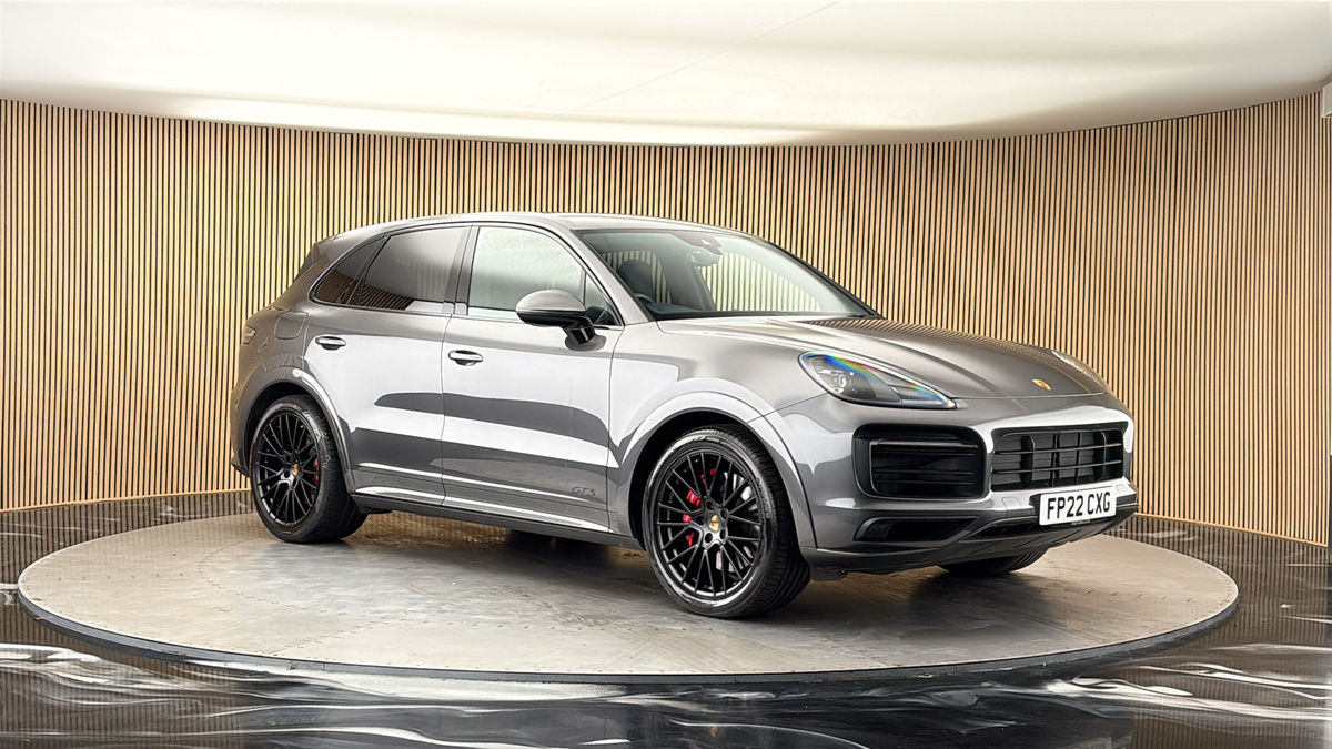 More views of Porsche Cayenne