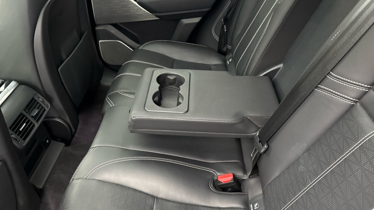 Land Rover Range Rover Velar Image 9