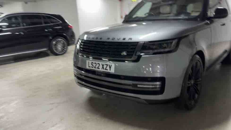 More views of Land Rover Range Rover