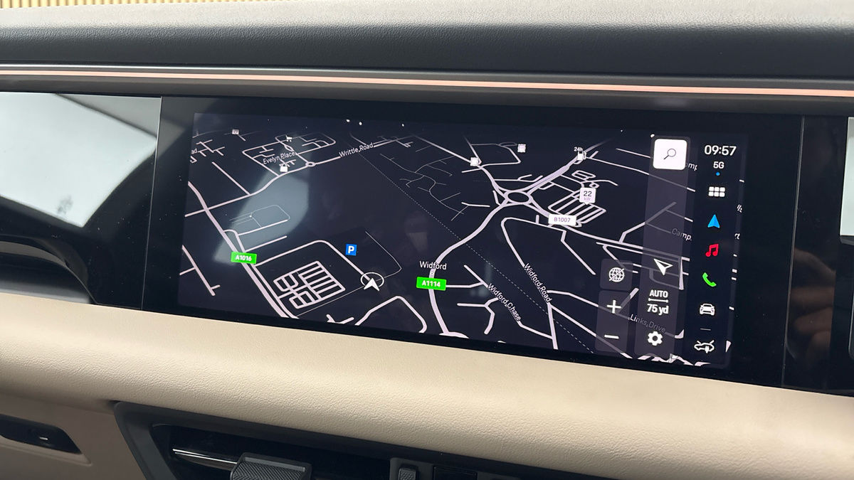 Porsche Macan Image 17