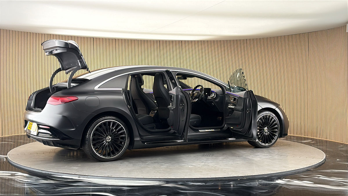 More views of Mercedes-Benz EQE