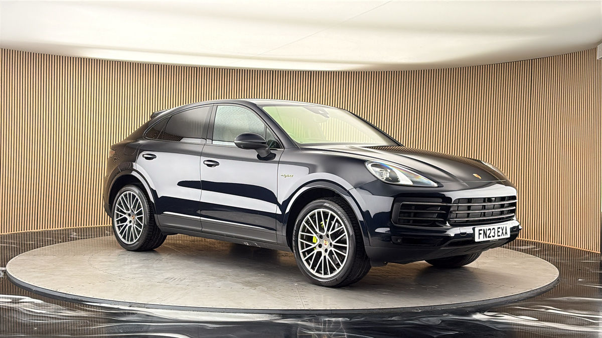 More views of Porsche Cayenne