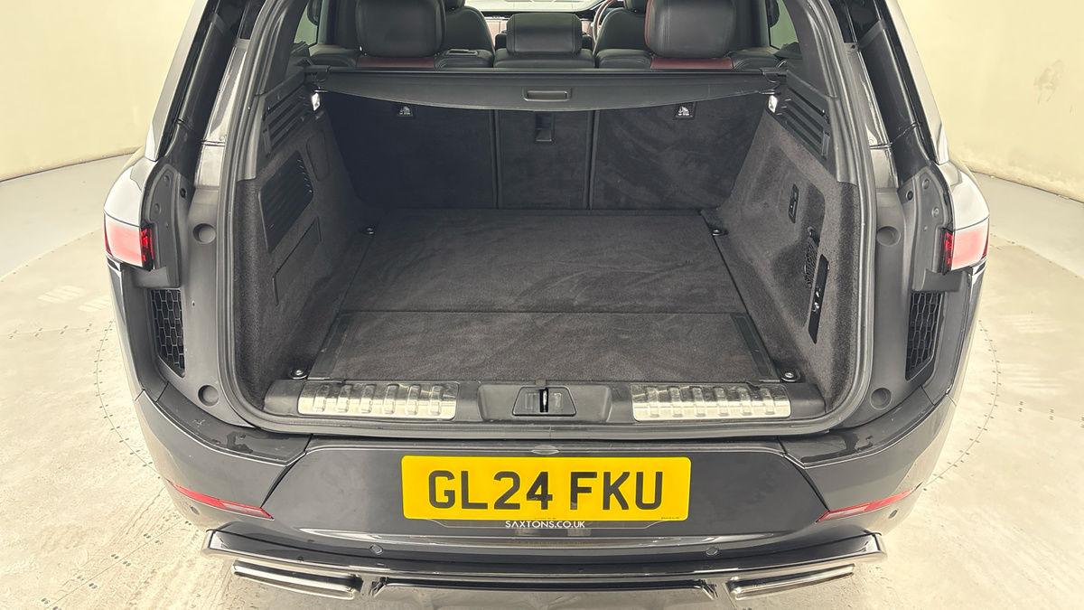 Land Rover Range Rover Sport Image 11
