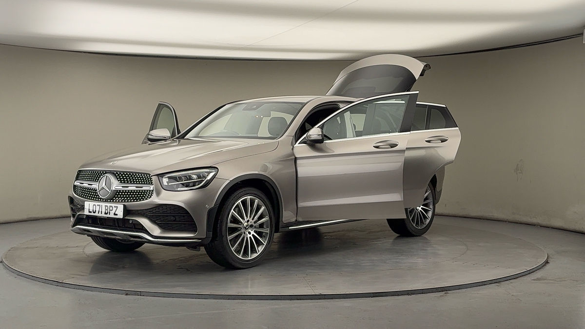 More views of Mercedes-Benz GLC