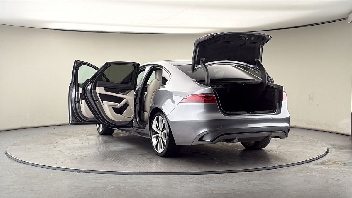 More views of Jaguar XF