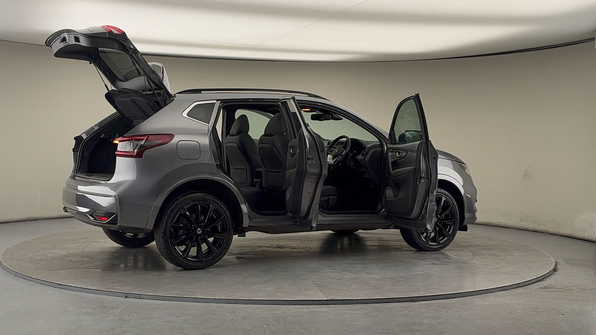 More views of Nissan Qashqai