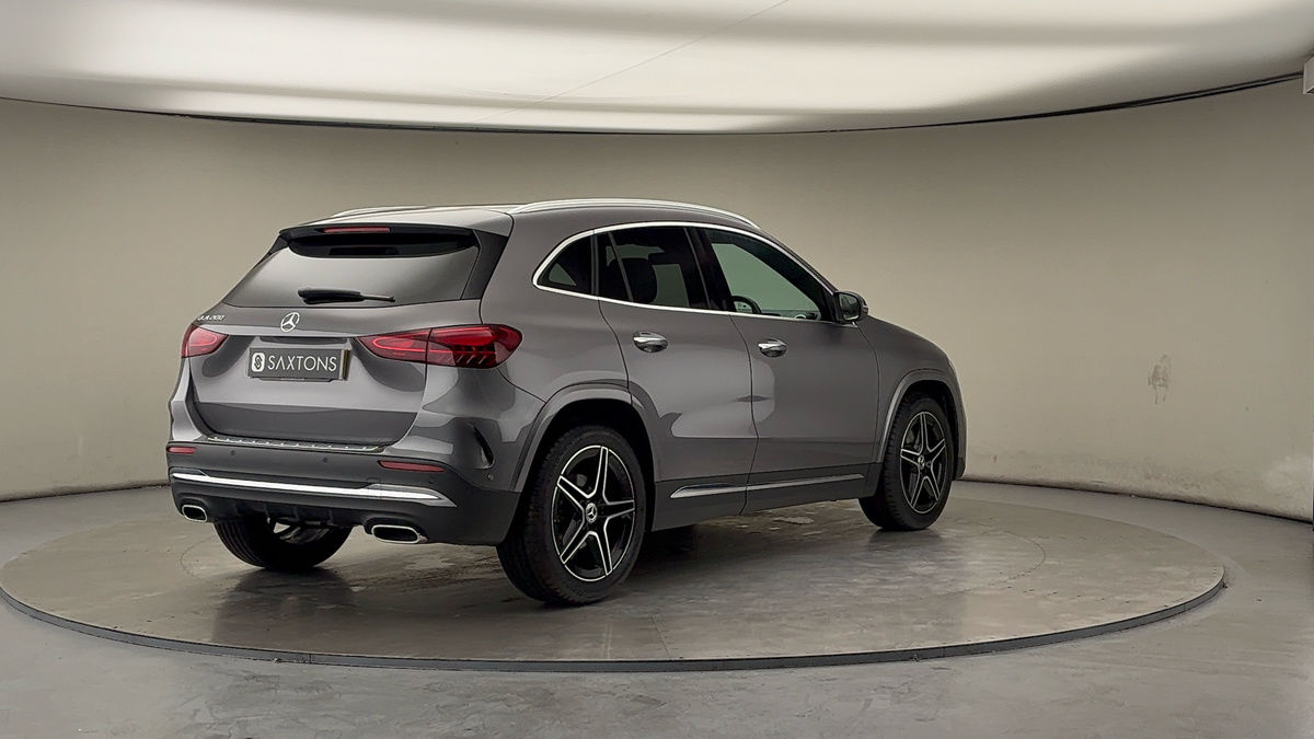 More views of Mercedes-Benz GLA