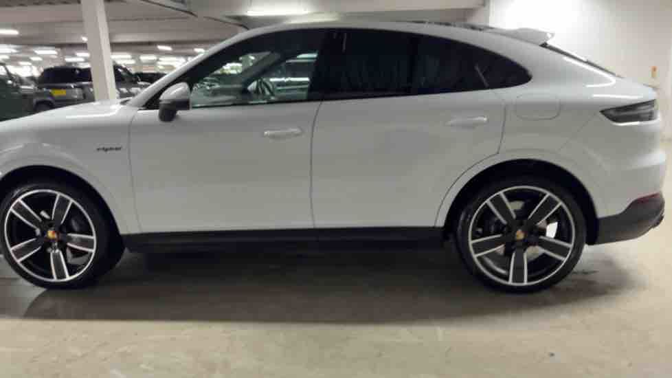 More views of Porsche Cayenne