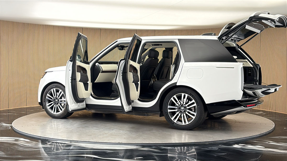 More views of Land Rover Range Rover
