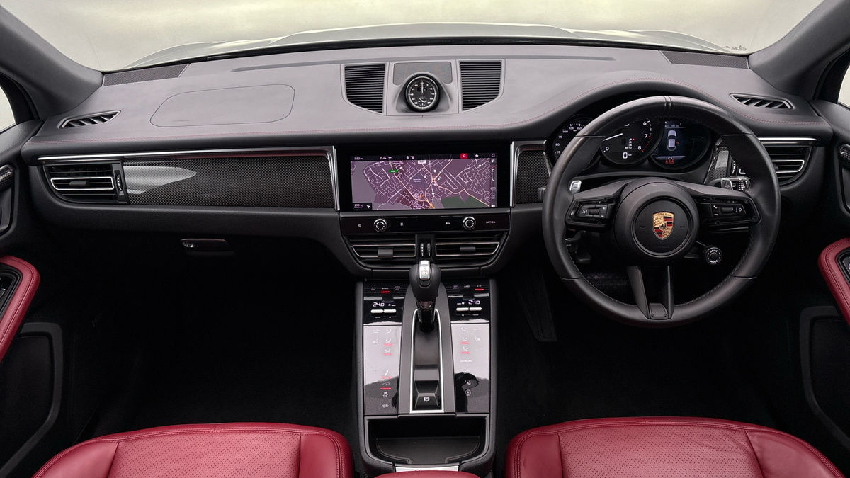 Porsche Macan Image 12