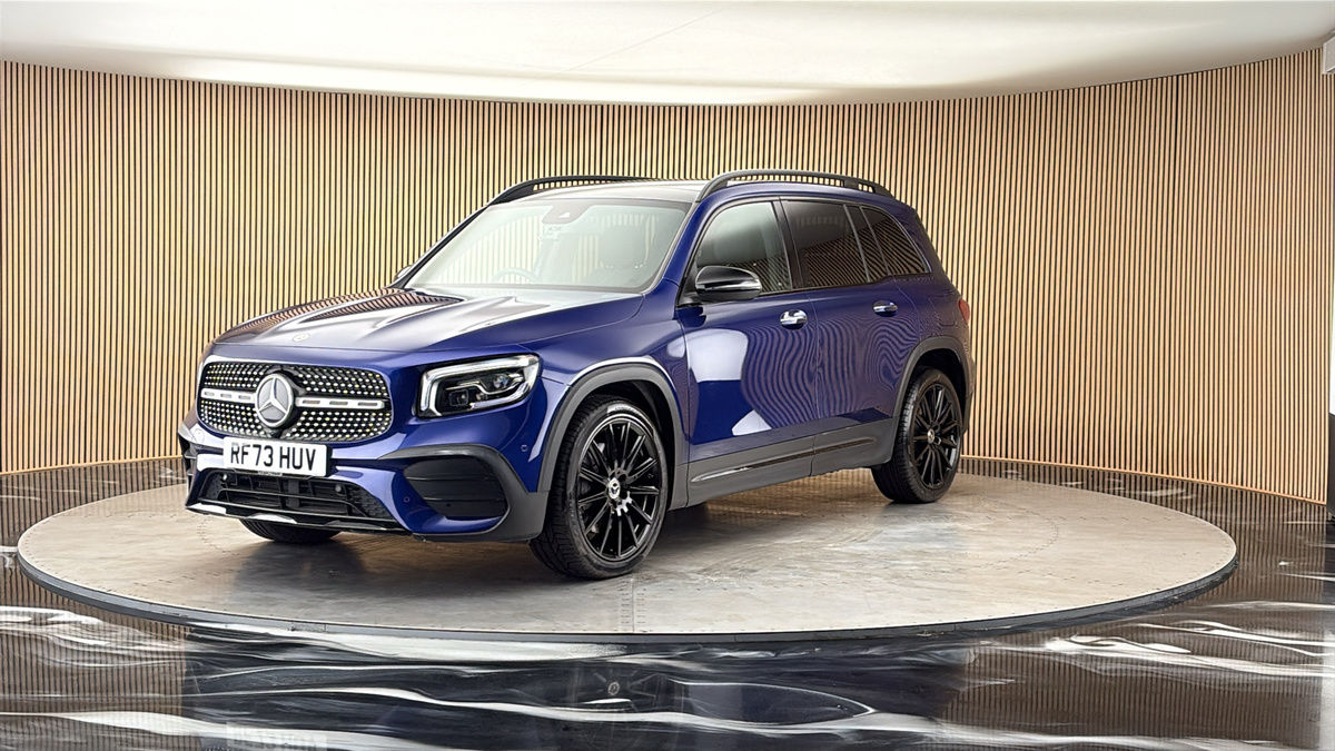 More views of Mercedes-Benz GLB
