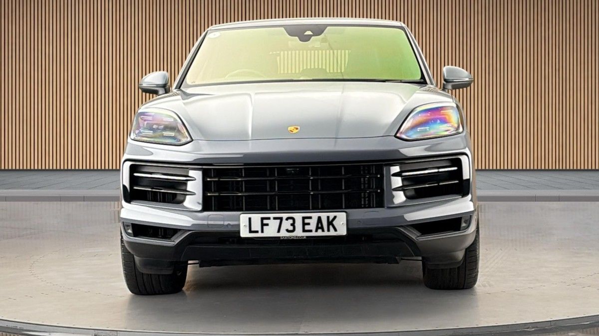 Porsche Cayenne Image 3
