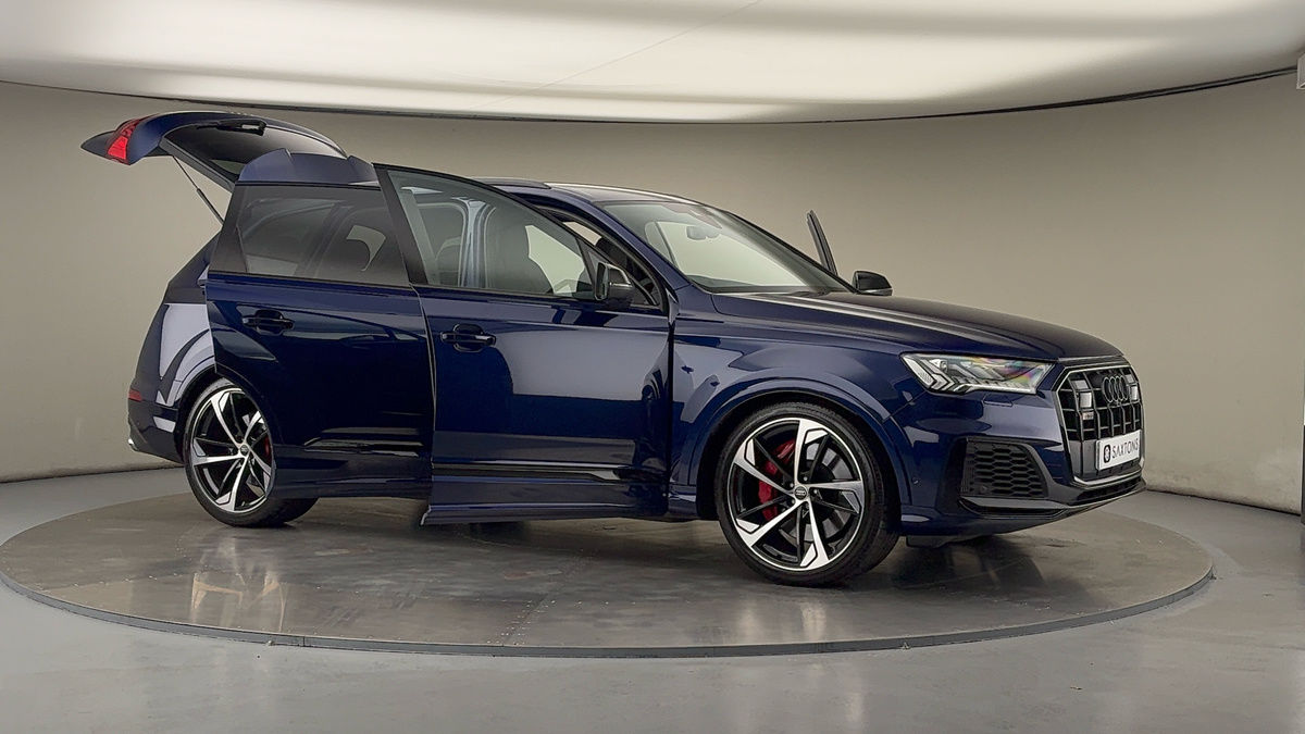 More views of Audi SQ7