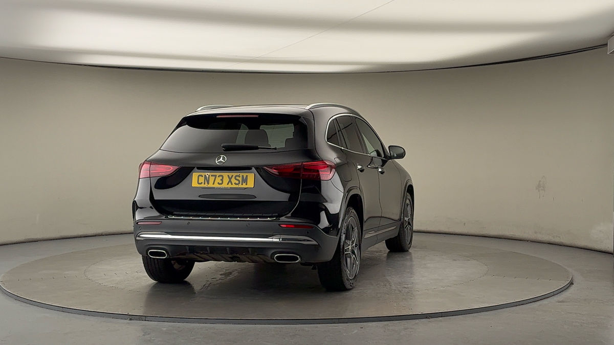 More views of Mercedes-Benz GLA