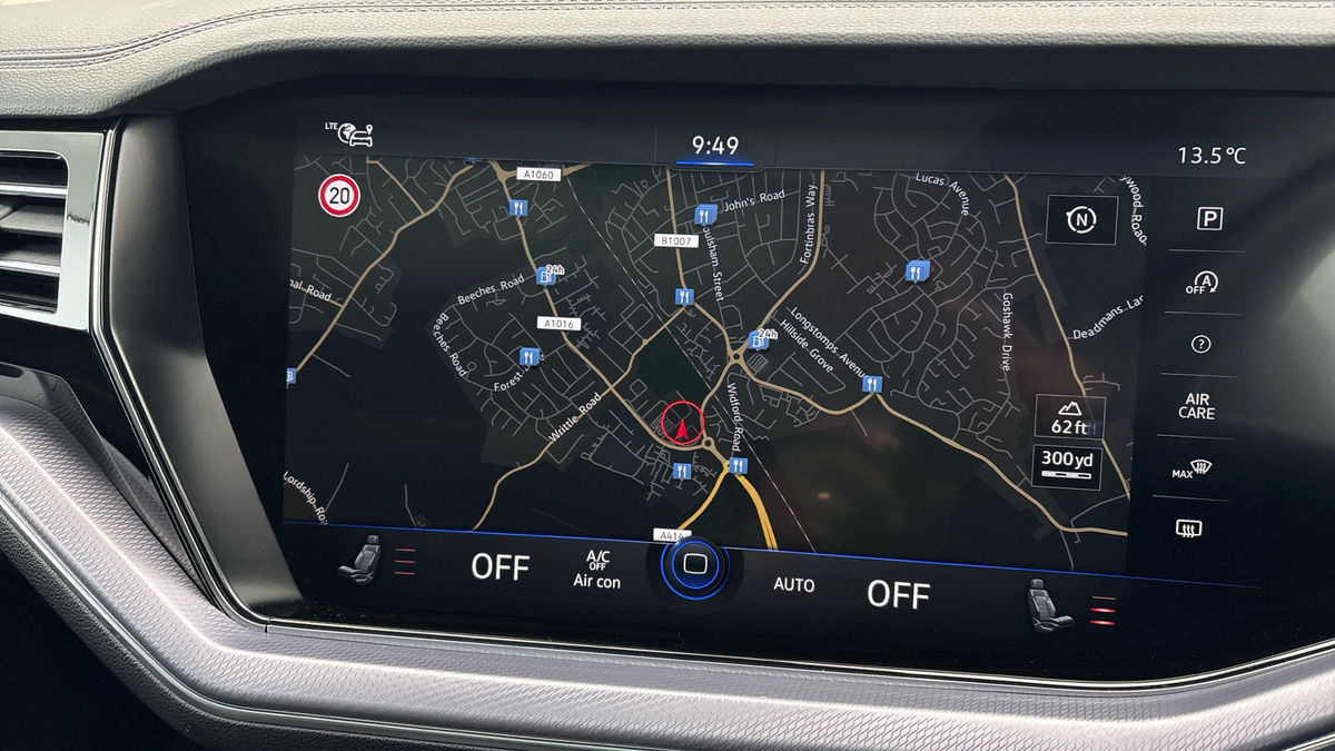 Volkswagen Touareg Image 17