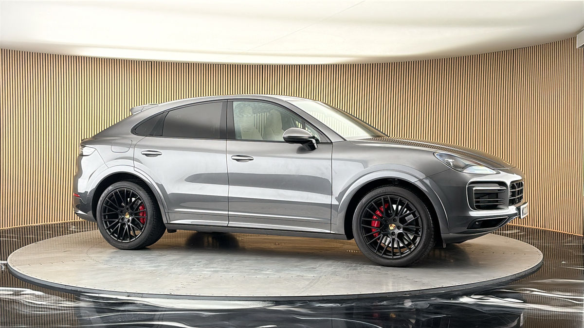 More views of Porsche Cayenne