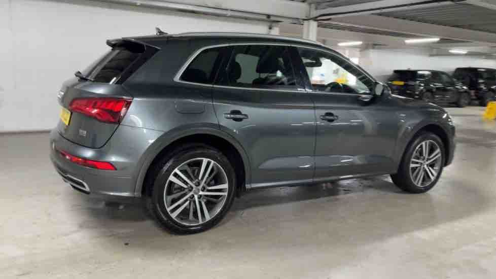More views of Audi Q5