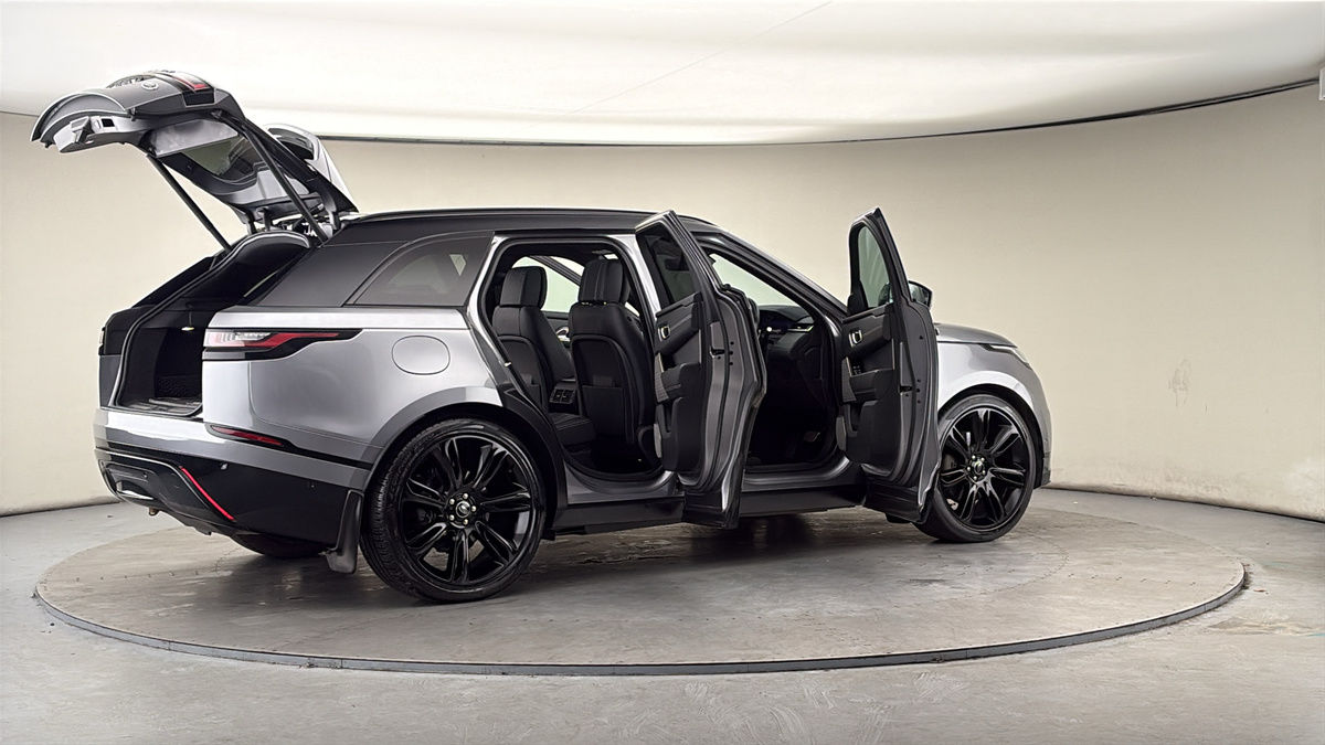 More views of Land Rover Range Rover Velar