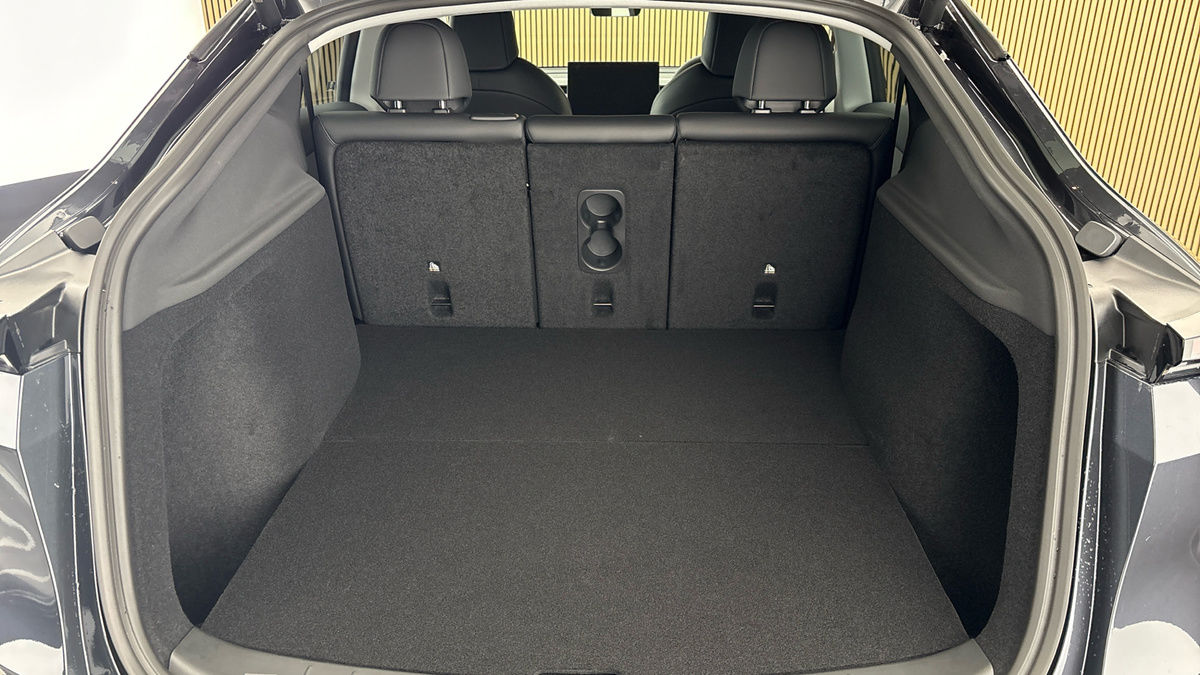 Tesla Model Y Image 11