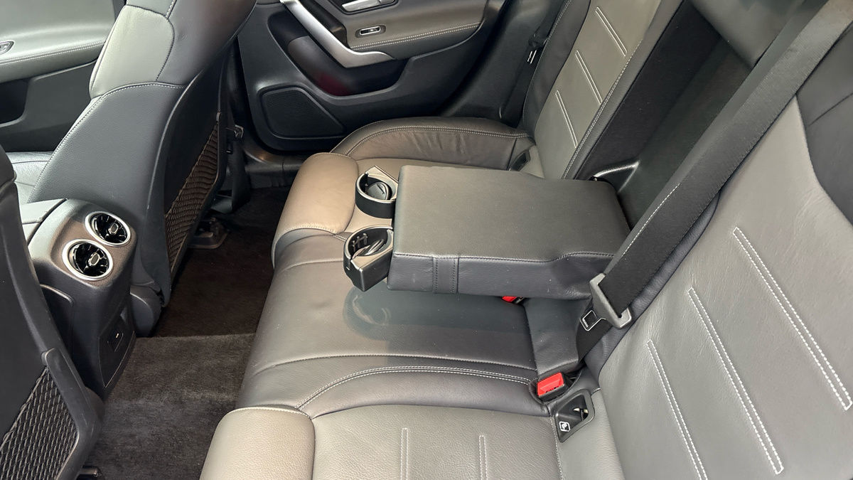 Mercedes-Benz CLA Image 9