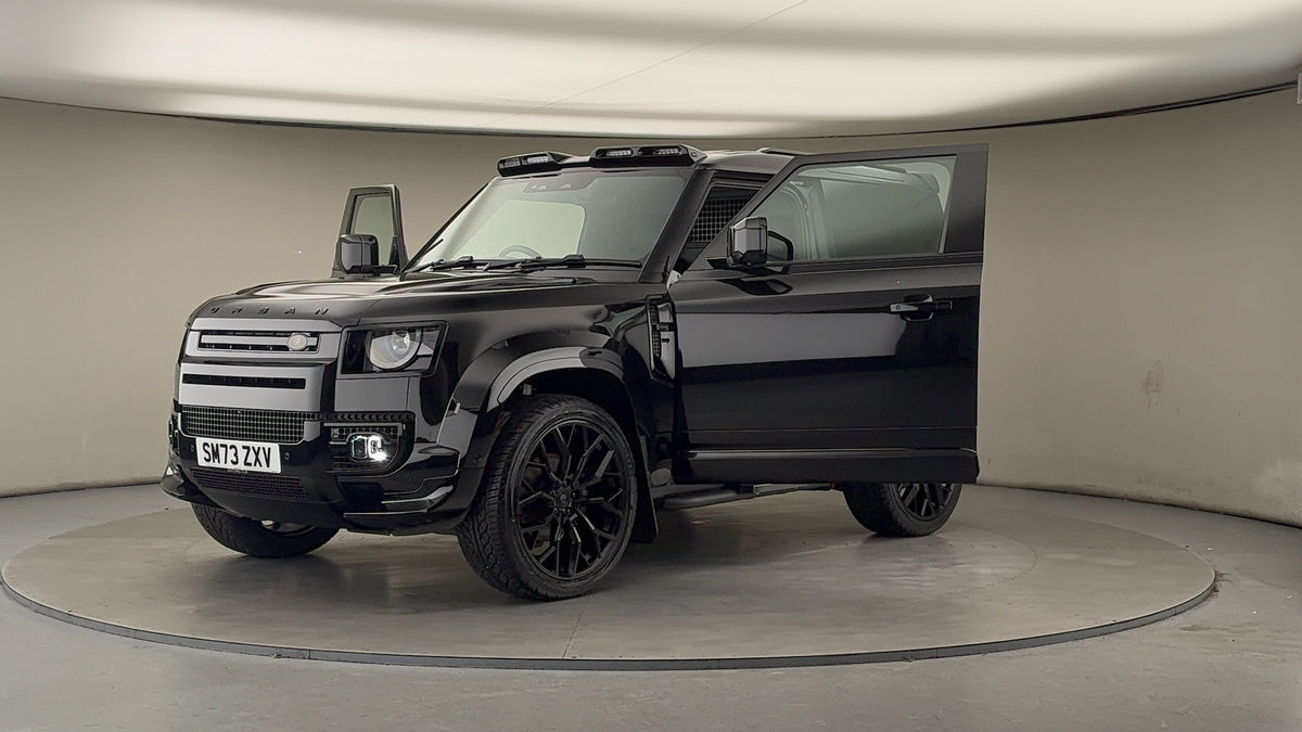 More views of Land Rover Defender 90